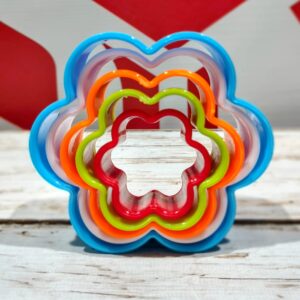 Cortante Plástico Forma Flor con Ondas x 5 unid. IMP. 33352