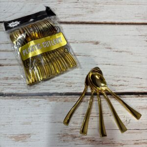 Cucharita Plastica Dorada x 10  cms x 25 unid. IMP 38302