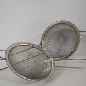 Colador de Metal 12 Cm. Diam x 27 Cm. IMP. 52297