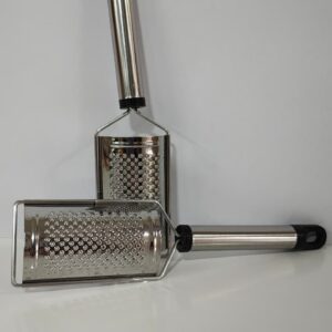 Rallador Metálico Curvo Inox. Reforzado Con Mango de 24 cm. IMP. 52396