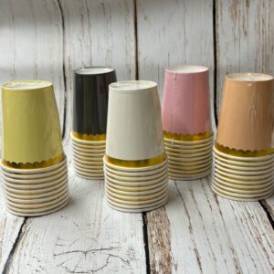 Vaso  Polipapel Descartable  de  250 ml. Liso con Dorado.   Pack x 10 Unid. IMP.  57569